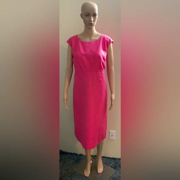 Jessica London - Picture 1 of 3